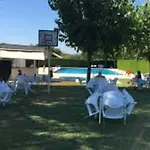 Casa Fantastica En Zona Tranquila Un Todos Nuestra Casa Es Perfecta Tanto Familias Y Amigos Que Buscan Descanso, Ciclistas Que Desean Explorar La Zona Ciclistas Ofrecemos Un Espacio Seguro Guardar Bicicle