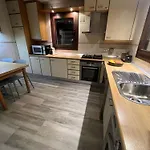 Casa Fantastica En Zona Tranquila Un Todos Nuestra Casa Es Perfecta Tanto Familias Y Amigos Que Buscan Descanso, Ciclistas Que Desean Explorar La Zona Ciclistas Ofrecemos Un Espacio Seguro Guardar Bicicle