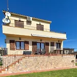 Casa Fantastica En Zona Tranquila Un Todos Nuestra Casa Es Perfecta Tanto Familias Y Amigos Que Buscan Descanso, Ciclistas Que Desean Explorar La Zona Ciclistas Ofrecemos Un Espacio Seguro Guardar Bicicle Ferienhaus