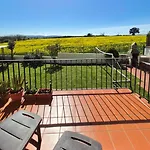 Casa Fantastica En Zona Tranquila Un Todos Nuestra Casa Es Perfecta Tanto Familias Y Amigos Que Buscan Descanso, Ciclistas Que Desean Explorar La Zona Ciclistas Ofrecemos Un Espacio Seguro Guardar Bicicle * Gerona