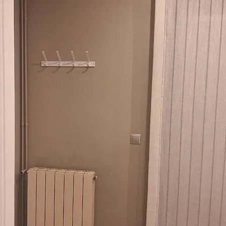 Casa Fantastica En Zona Tranquila Un Todos Nuestra Casa Es Perfecta Tanto Familias Y Amigos Que Buscan Descanso, Ciclistas Que Desean Explorar La Zona Ciclistas Ofrecemos Un Espacio Seguro Guardar Bicicle * Gerona