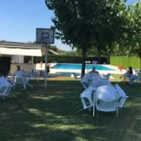 Casa Fantastica En Zona Tranquila Un Todos Nuestra Casa Es Perfecta Tanto Familias Y Amigos Que Buscan Descanso, Ciclistas Que Desean Explorar La Zona Ciclistas Ofrecemos Un Espacio Seguro Guardar Bicicle