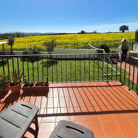 Casa Fantastica En Zona Tranquila Un Todos Nuestra Casa Es Perfecta Tanto Familias Y Amigos Que Buscan Descanso, Ciclistas Que Desean Explorar La Zona Ciclistas Ofrecemos Un Espacio Seguro Guardar Bicicle * Gerona
