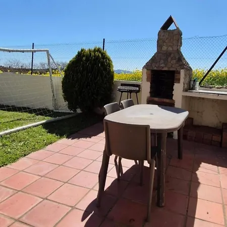 Casa Fantastica En Zona Tranquila Un Todos Nuestra Casa Es Perfecta Tanto Familias Y Amigos Que Buscan Descanso, Ciclistas Que Desean Explorar La Zona Ciclistas Ofrecemos Un Espacio Seguro Guardar Bicicle Ferienhaus
