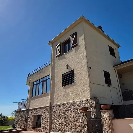 Ferienhaus Casa Fantastica En Zona Tranquila Un Todos Nuestra Casa Es Perfecta Tanto Familias Y Amigos Que Buscan Descanso, Ciclistas Que Desean Explorar La Zona Ciclistas Ofrecemos Un Espacio Seguro Guardar Bicicle