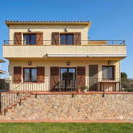 Casa Fantastica En Zona Tranquila Un Todos Nuestra Casa Es Perfecta Tanto Familias Y Amigos Que Buscan Descanso, Ciclistas Que Desean Explorar La Zona Ciclistas Ofrecemos Un Espacio Seguro Guardar Bicicle Ferienhaus *