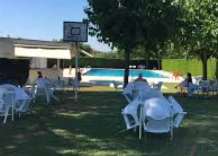 Casa Fantastica En Zona Tranquila Un Todos Nuestra Casa Es Perfecta Tanto Familias Y Amigos Que Buscan Descanso, Ciclistas Que Desean Explorar La Zona Ciclistas Ofrecemos Un Espacio Seguro Guardar Bicicle