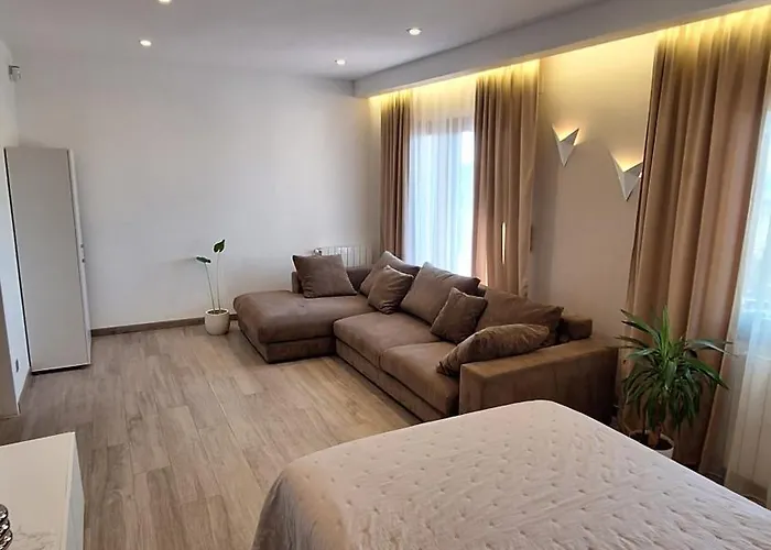 Casa Fantastica En Zona Tranquila Un Todos Nuestra Casa Es Perfecta Tanto Familias Y Amigos Que Buscan Descanso, Ciclistas Que Desean Explorar La Zona Ciclistas Ofrecemos Un Espacio Seguro Guardar Bicicle *