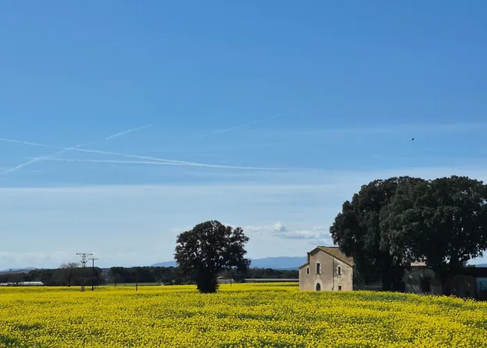 Casa Fantastica En Zona Tranquila Un Todos Nuestra Casa Es Perfecta Tanto Familias Y Amigos Que Buscan Descanso, Ciclistas Que Desean Explorar La Zona Ciclistas Ofrecemos Un Espacio Seguro Guardar Bicicle Дом отдыха *